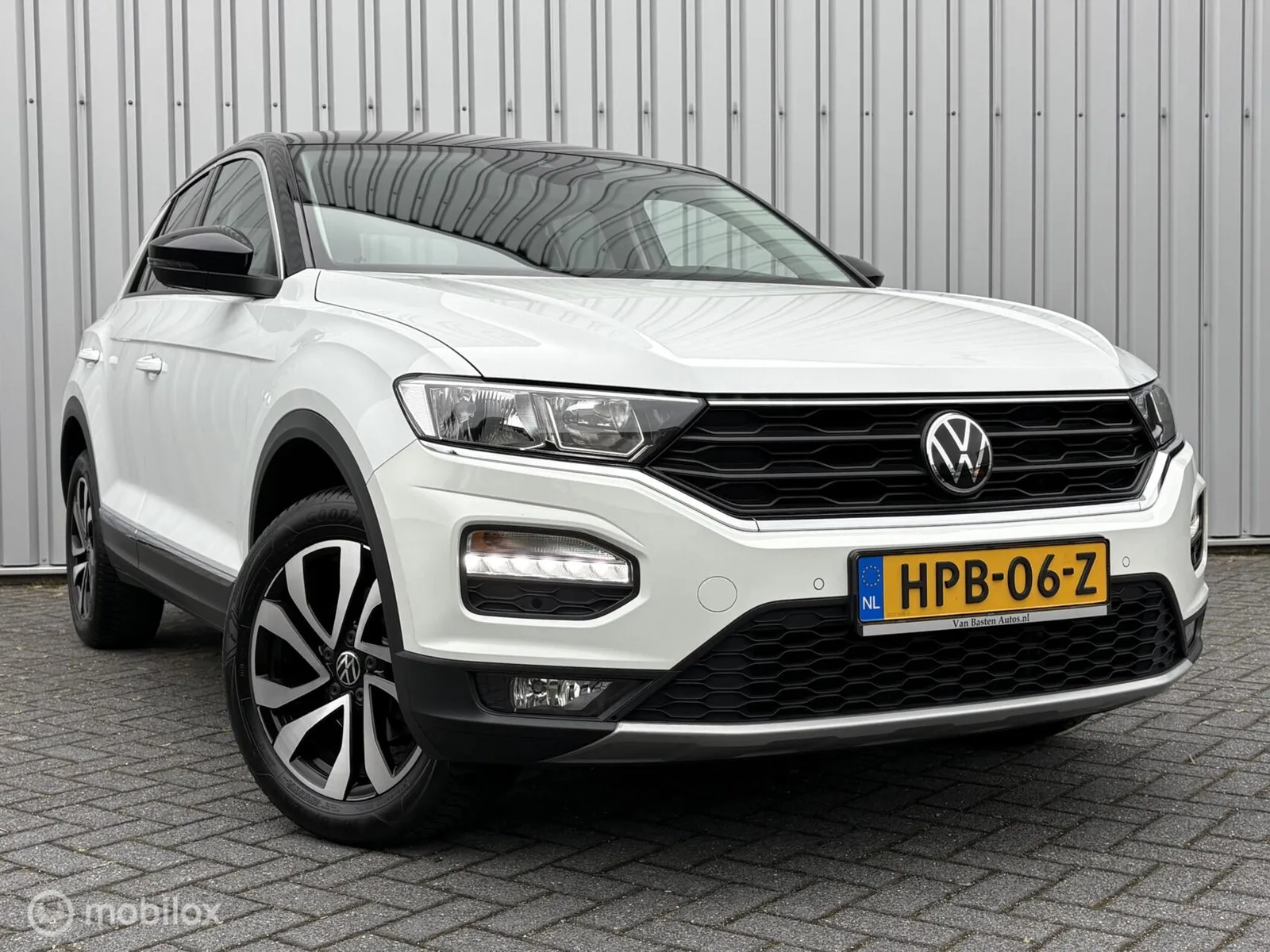 Volkswagen T-Roc (2021) — foto 1