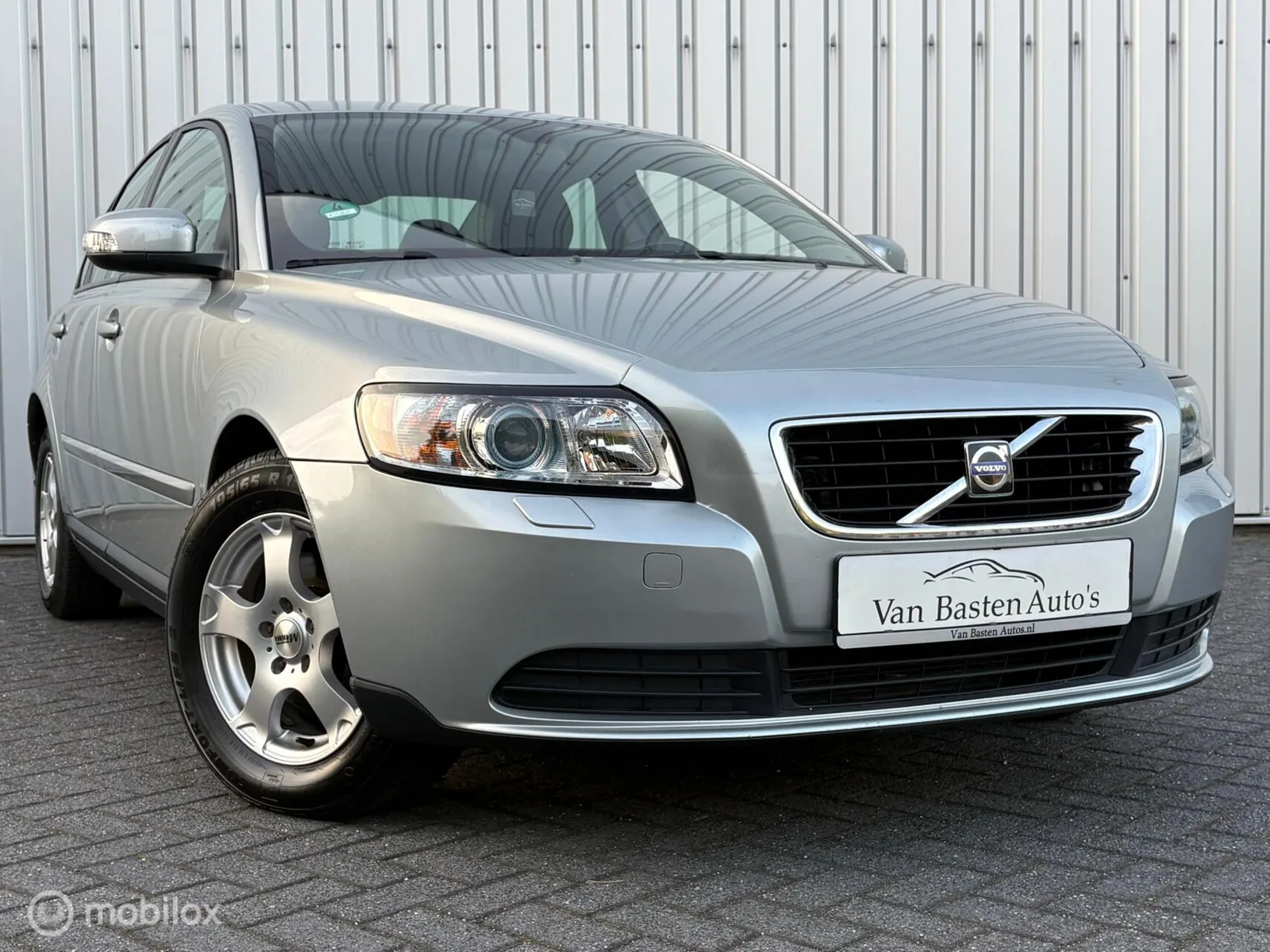 Volvo S40 (2009) — foto 1