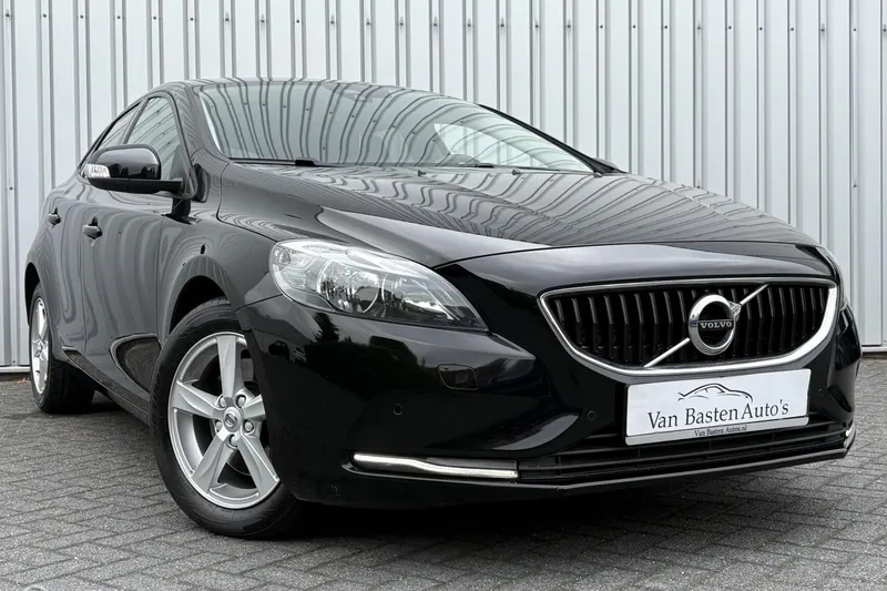 Volvo V40 (2017)