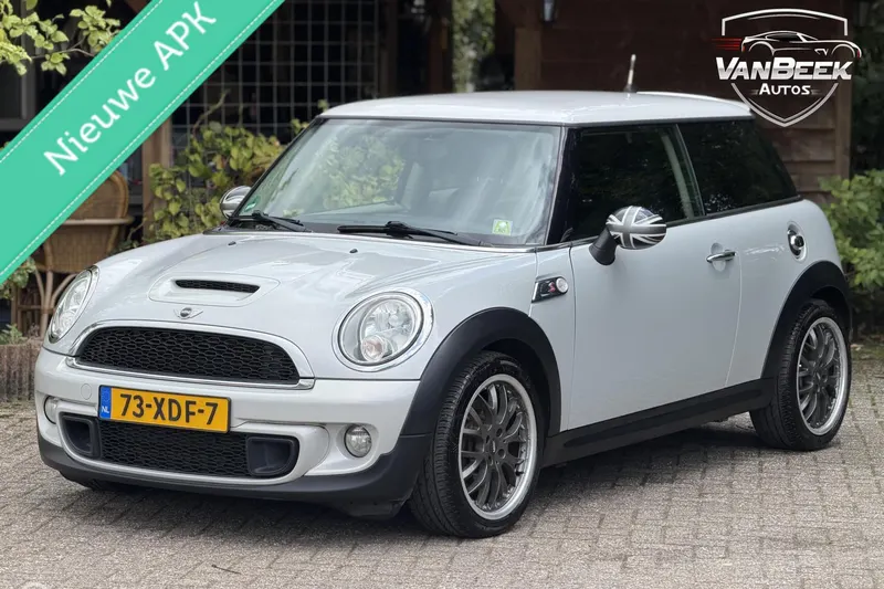 MINI Cooper S (2012)
