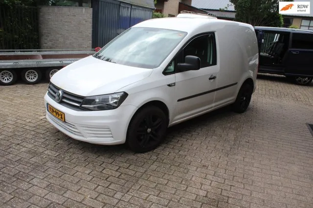 Volkswagen Caddy (2016) — foto 1