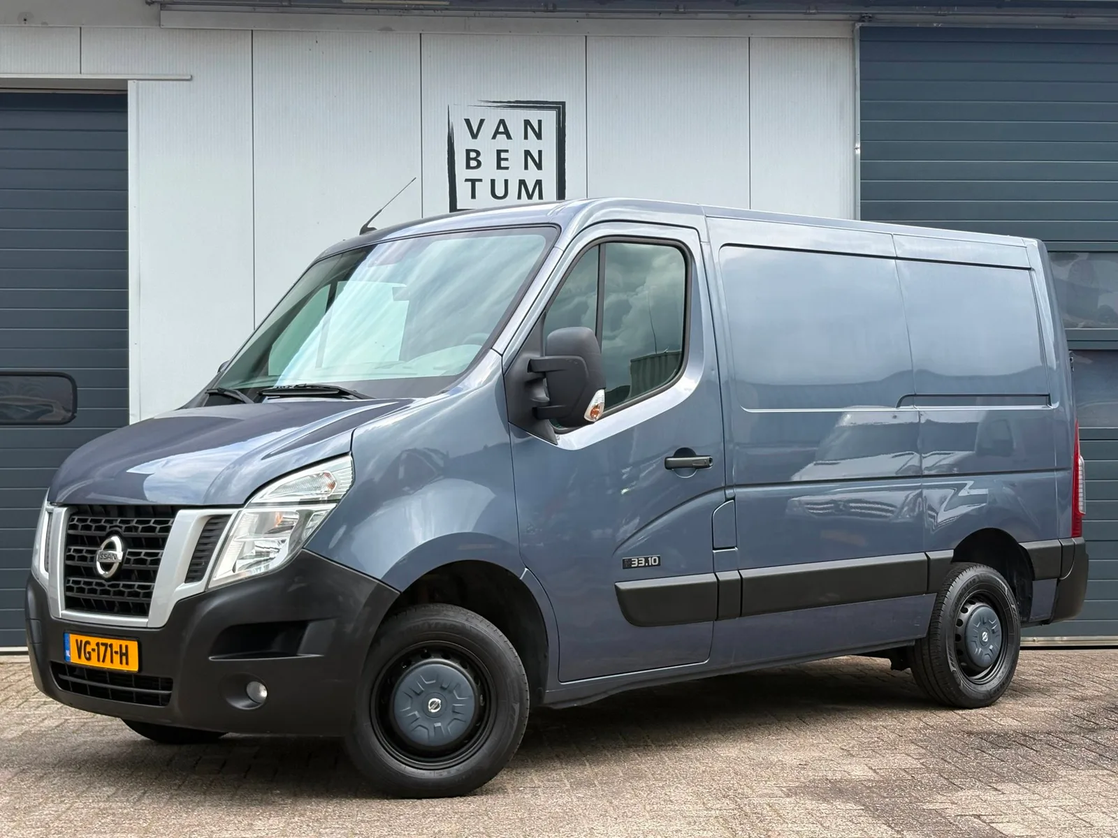 Nissan NV400 (2013) — foto 1