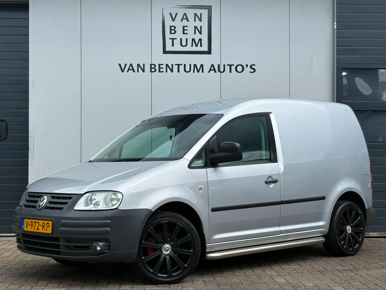 Volkswagen Caddy (2009) — foto 1