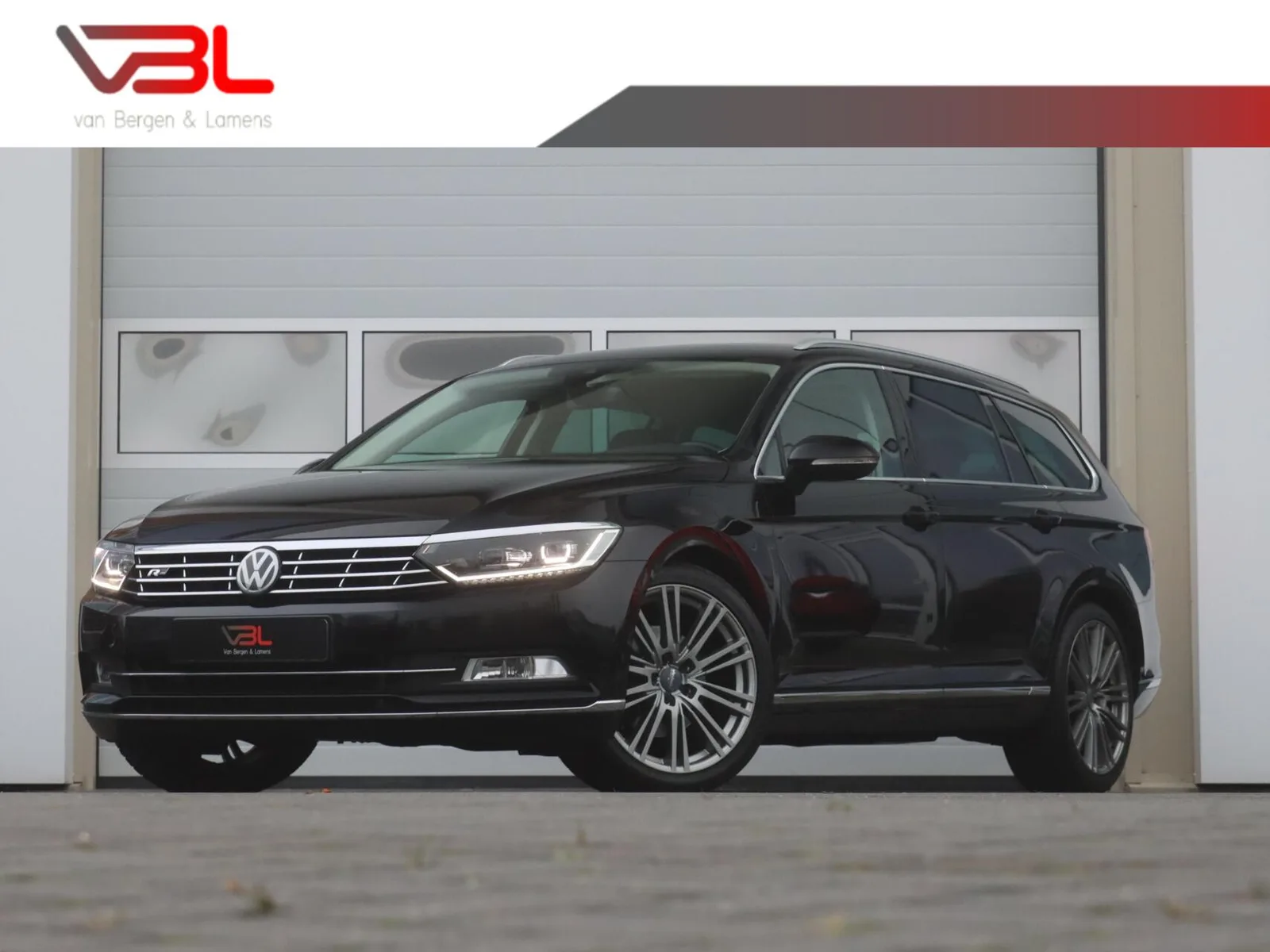 Volkswagen Passat (2018) — foto 1