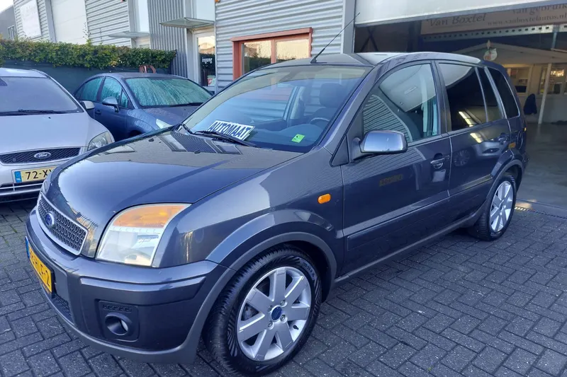 Ford Fusion (2009)