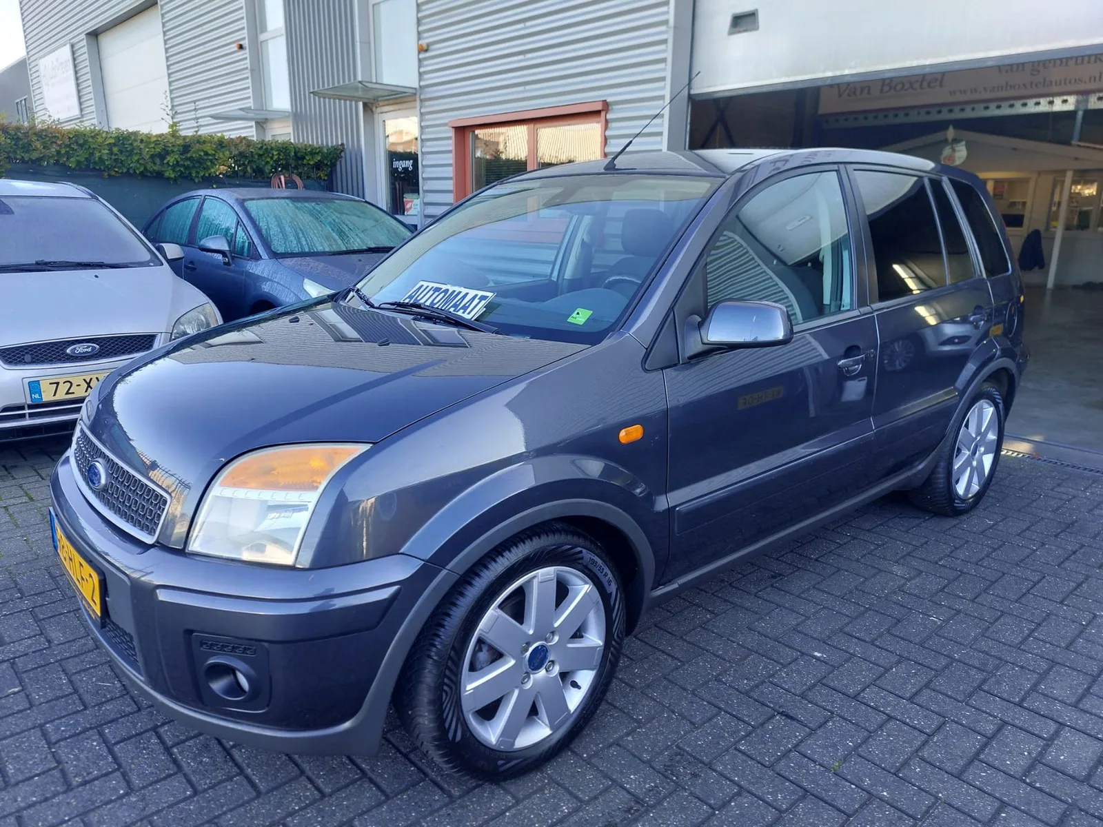 Ford Fusion (2009) — foto 1