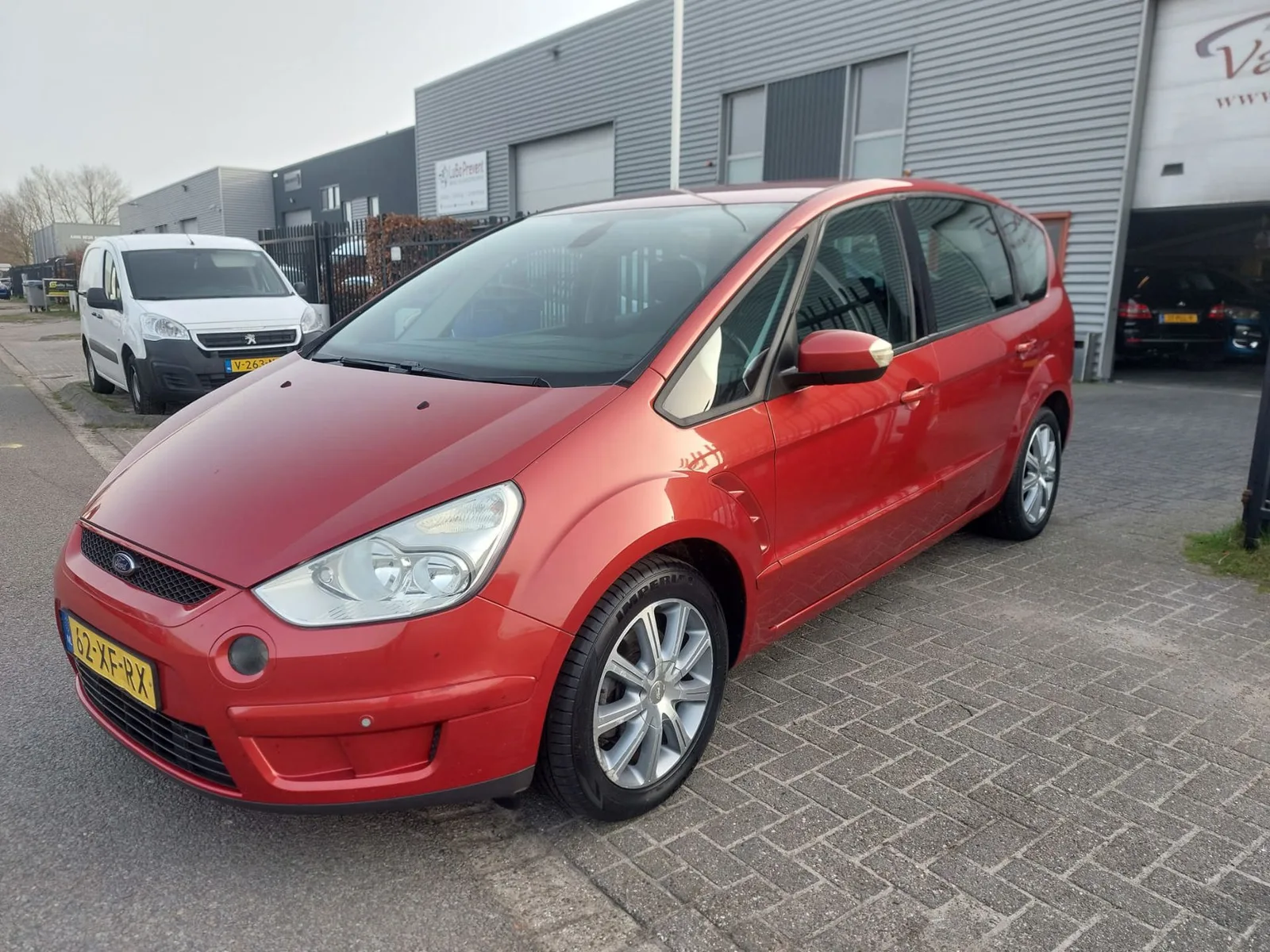 Ford S-Max (2007) — foto 1