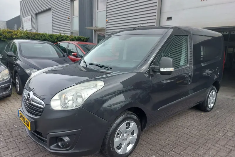Opel Combo (2012)
