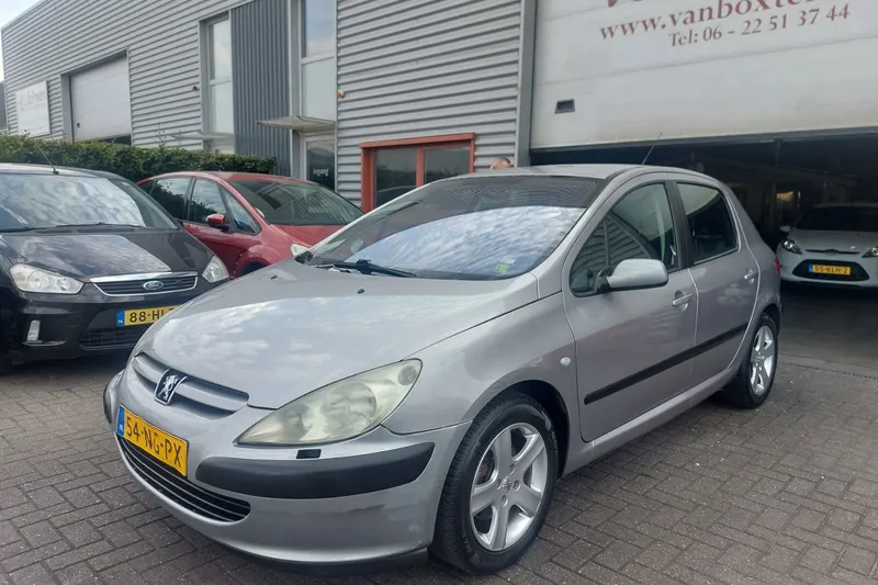 Peugeot 307 (2003)