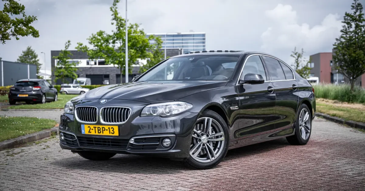 BMW 5-Serie (2014) — foto 1