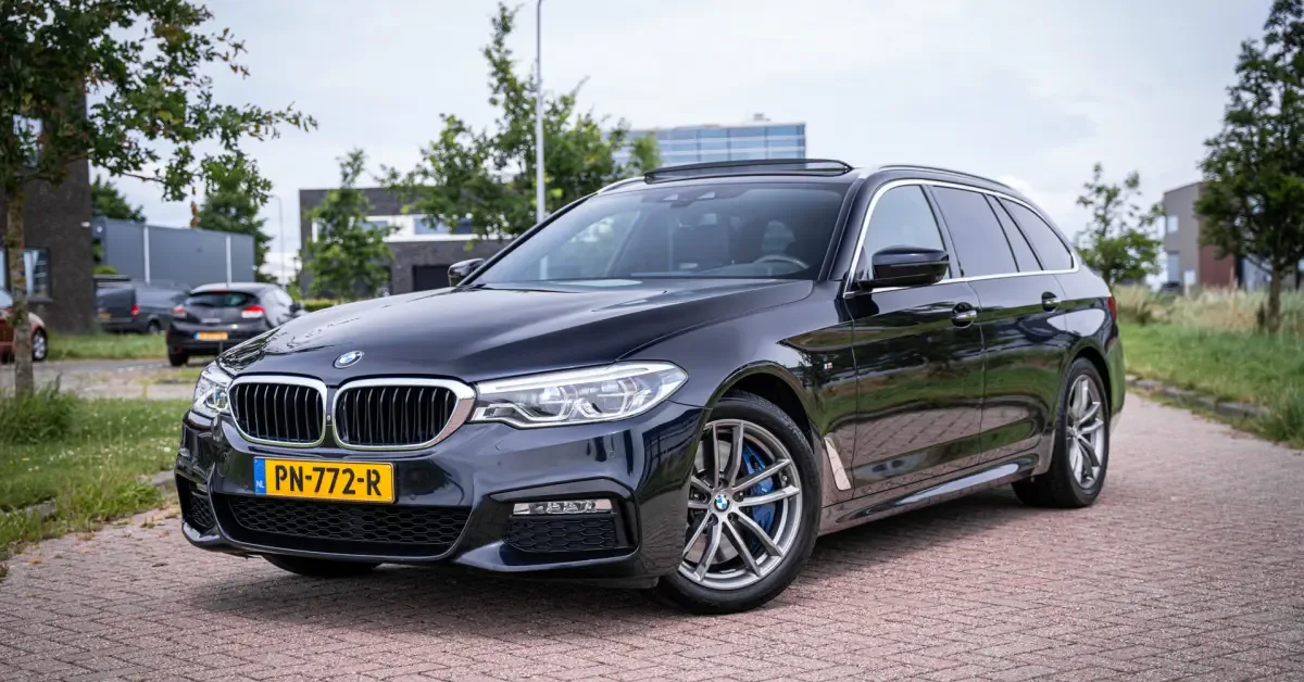 BMW 5-Serie (2017) — foto 1