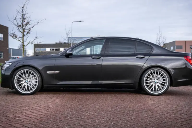 BMW 7-Serie (2013)