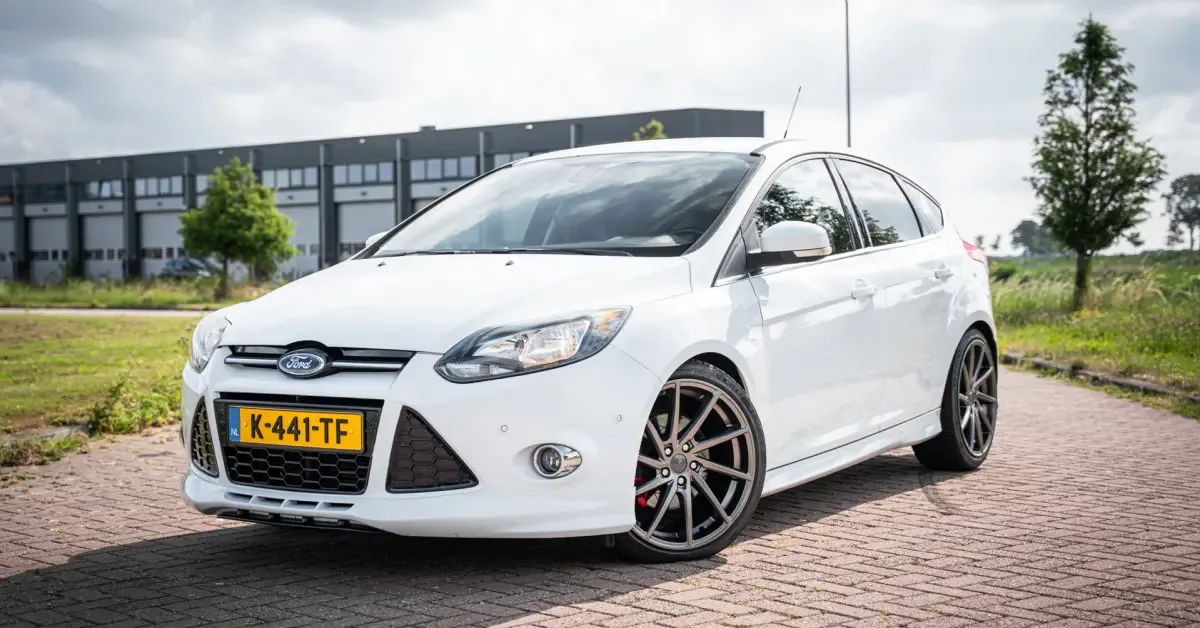 Ford Focus (2014) — foto 1