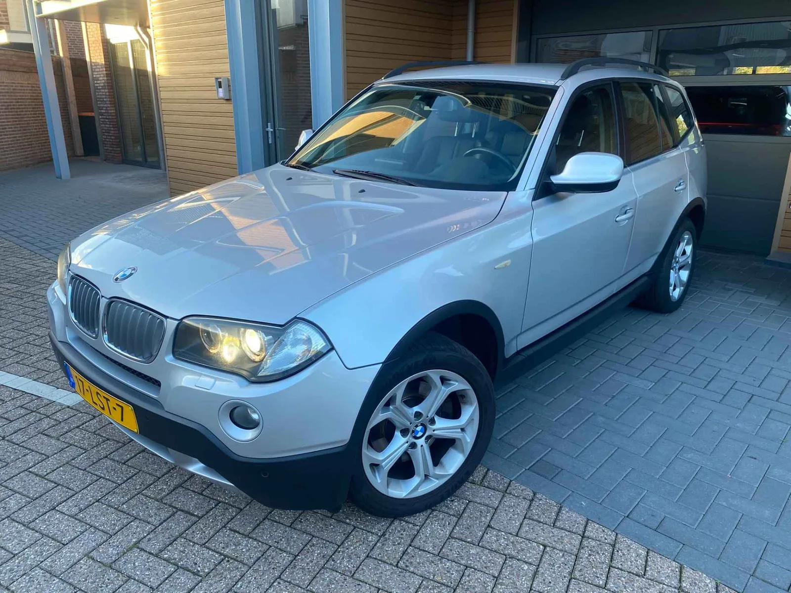 BMW X3 (2010) — foto 1