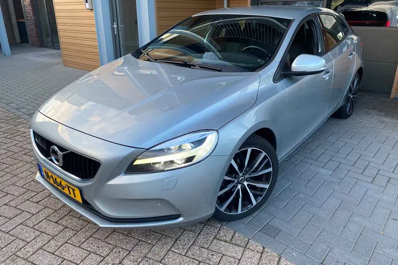 Volvo V40 (2018)