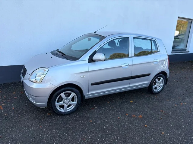 Kia Picanto (2004) — foto 1