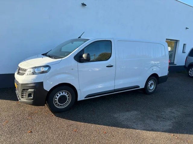 Opel Vivaro (2023) — foto 1