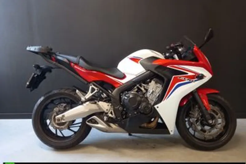 Honda CBR650F (2015)