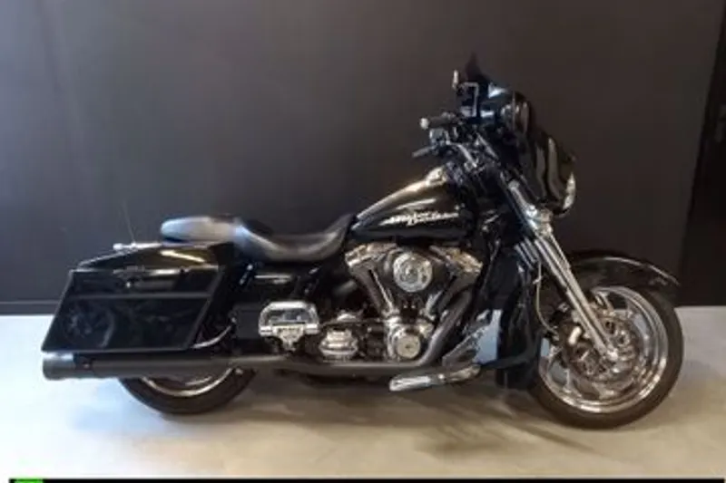 Harley-Davidson Street Glide (2006)