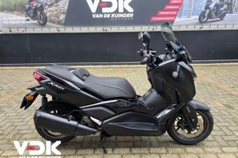 Yamaha Xmax 300 Tech MAX (2024)
