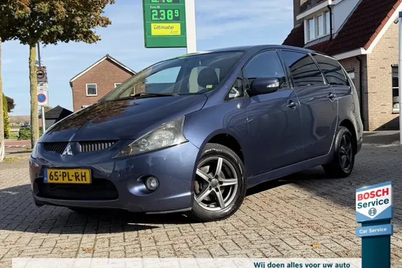 Mitsubishi Grandis (2004)