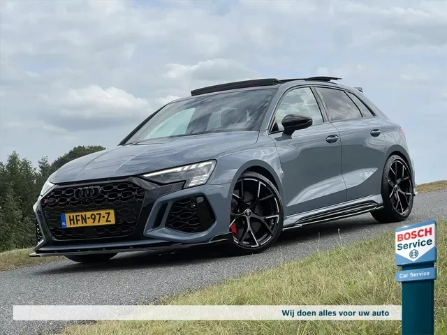 Audi RS 3 (2022) — foto 1