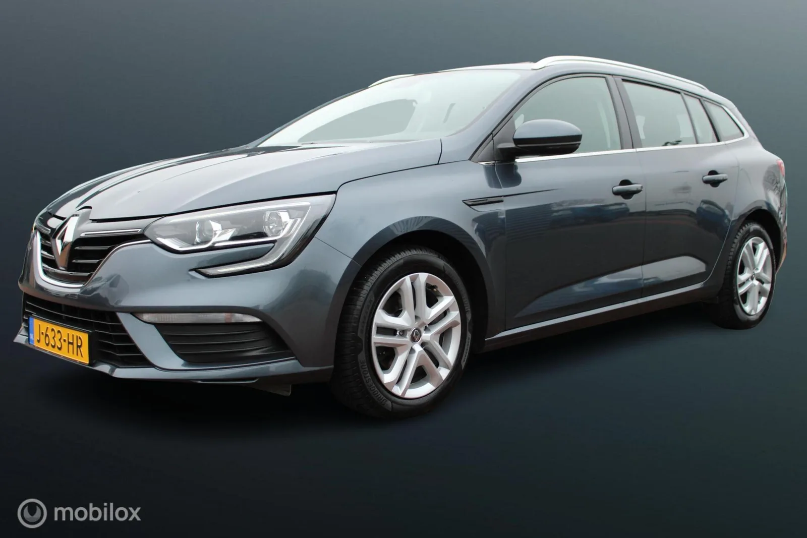 Renault Mégane (2020) — foto 1
