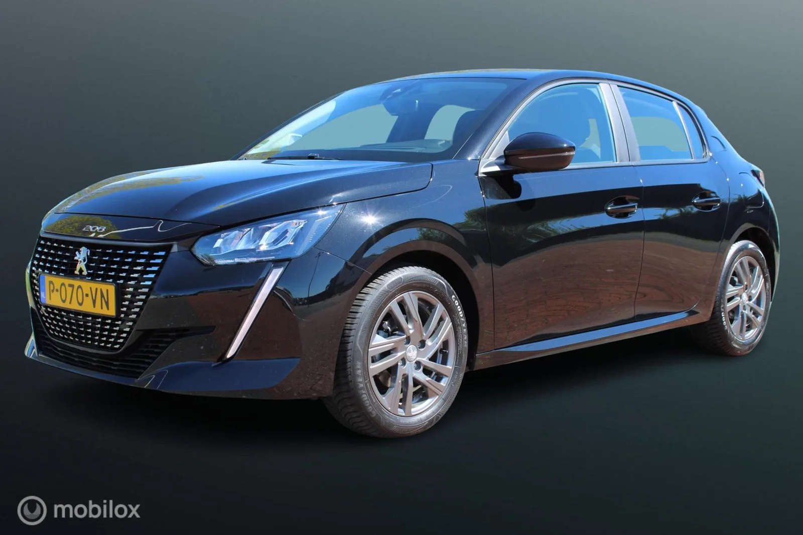 Peugeot 208 (2022) — foto 1