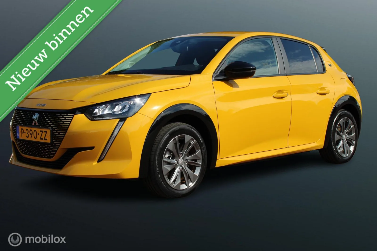Peugeot e-208 (2022) — foto 1