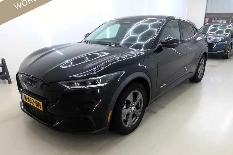Ford Mustang Mach-E (2021)