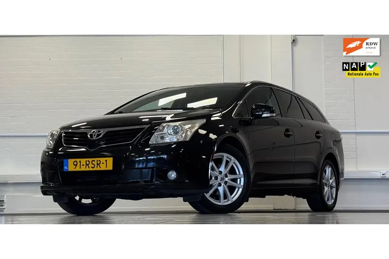 Toyota Avensis (2011)