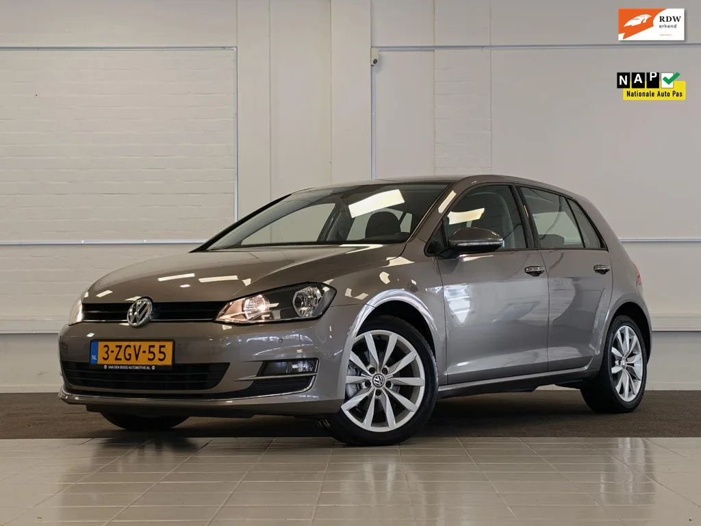 Volkswagen Golf (2015) — foto 1