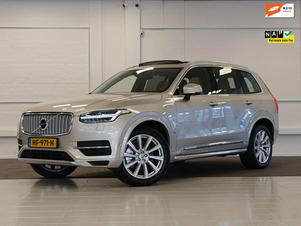 Volvo XC90 (2015) — foto 1