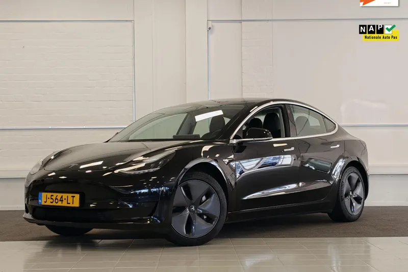 Tesla Model 3 (2020)
