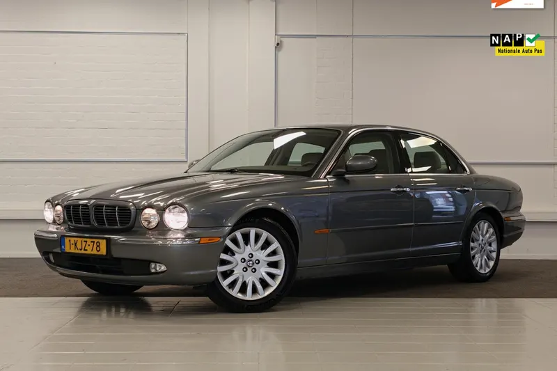 Jaguar XJ (2005)