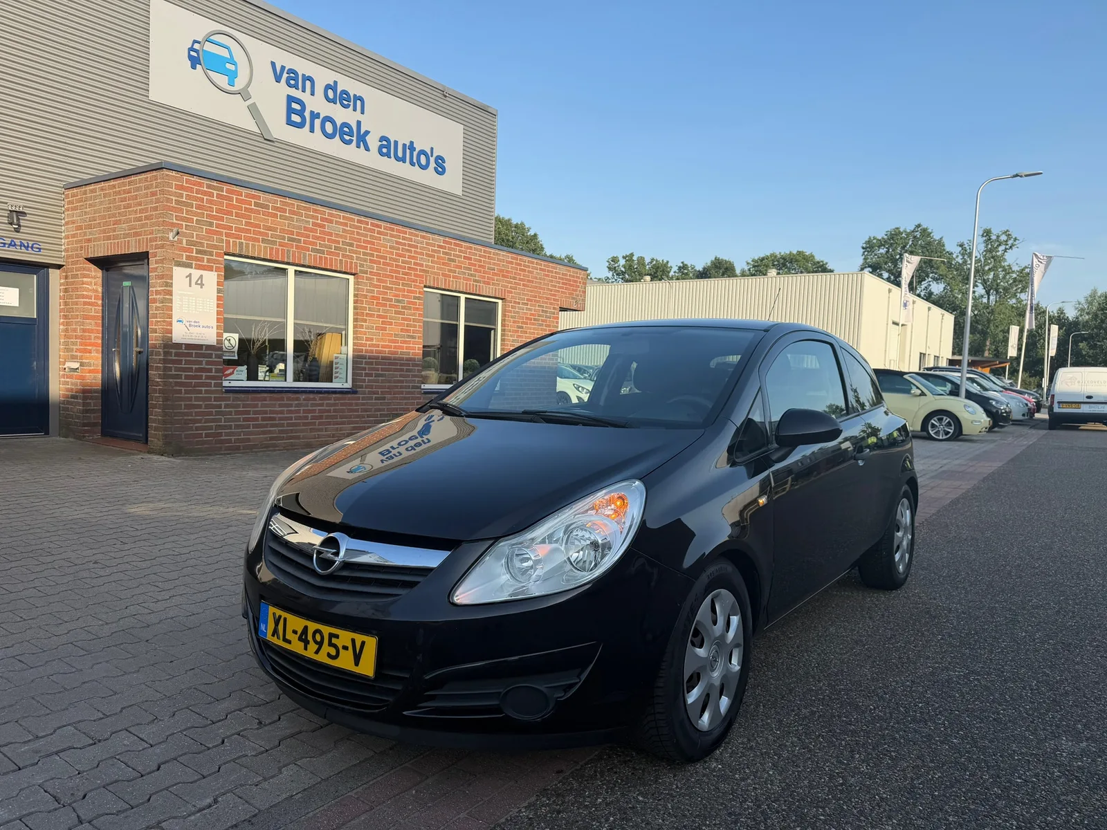Opel Corsa (2009) — foto 1