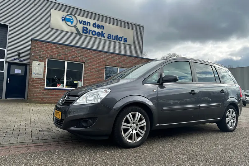 Opel Zafira (2010)