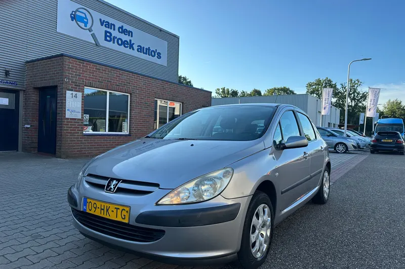 Peugeot 307 (2001)