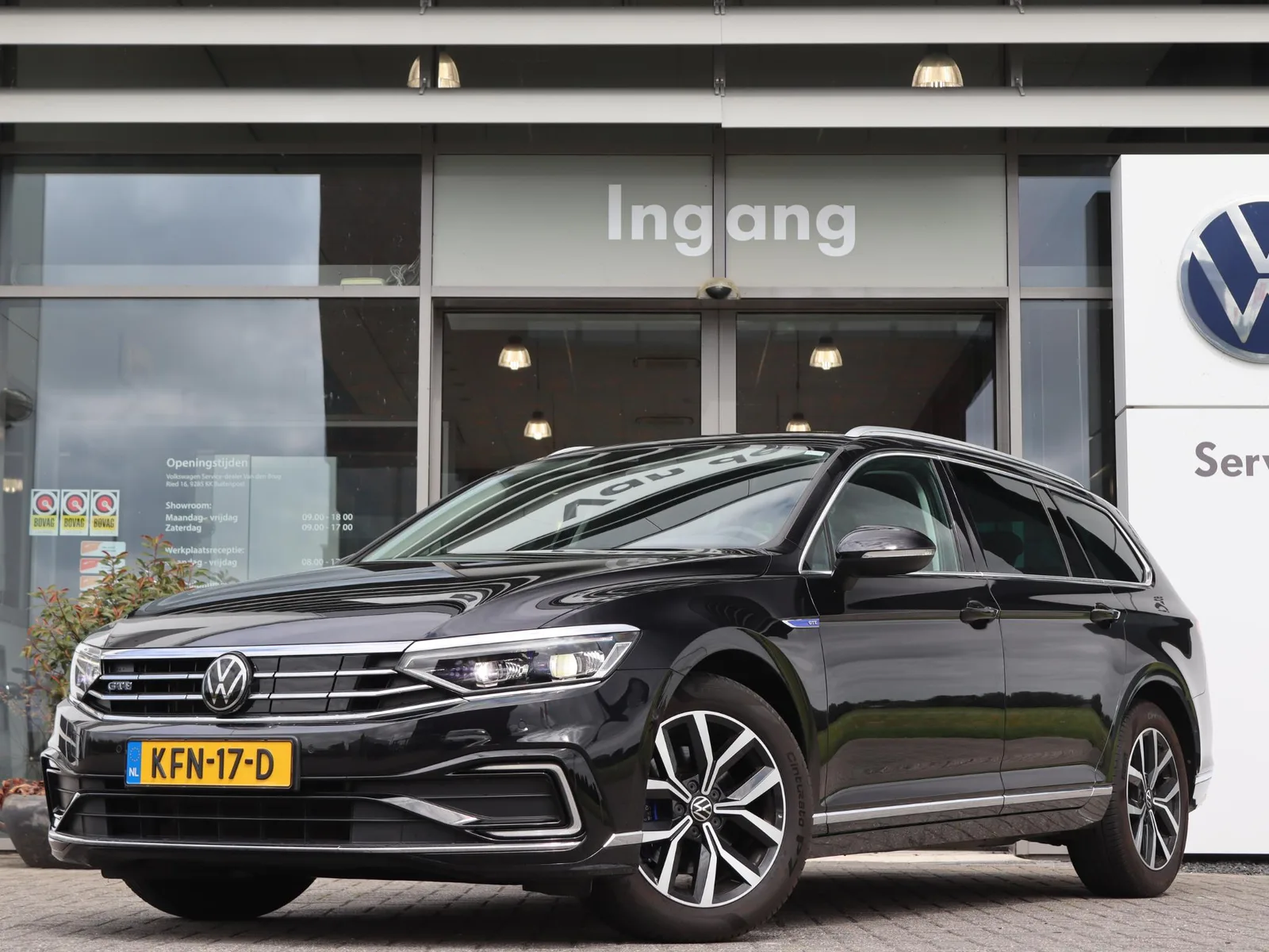 Volkswagen Passat (2022) — foto 1