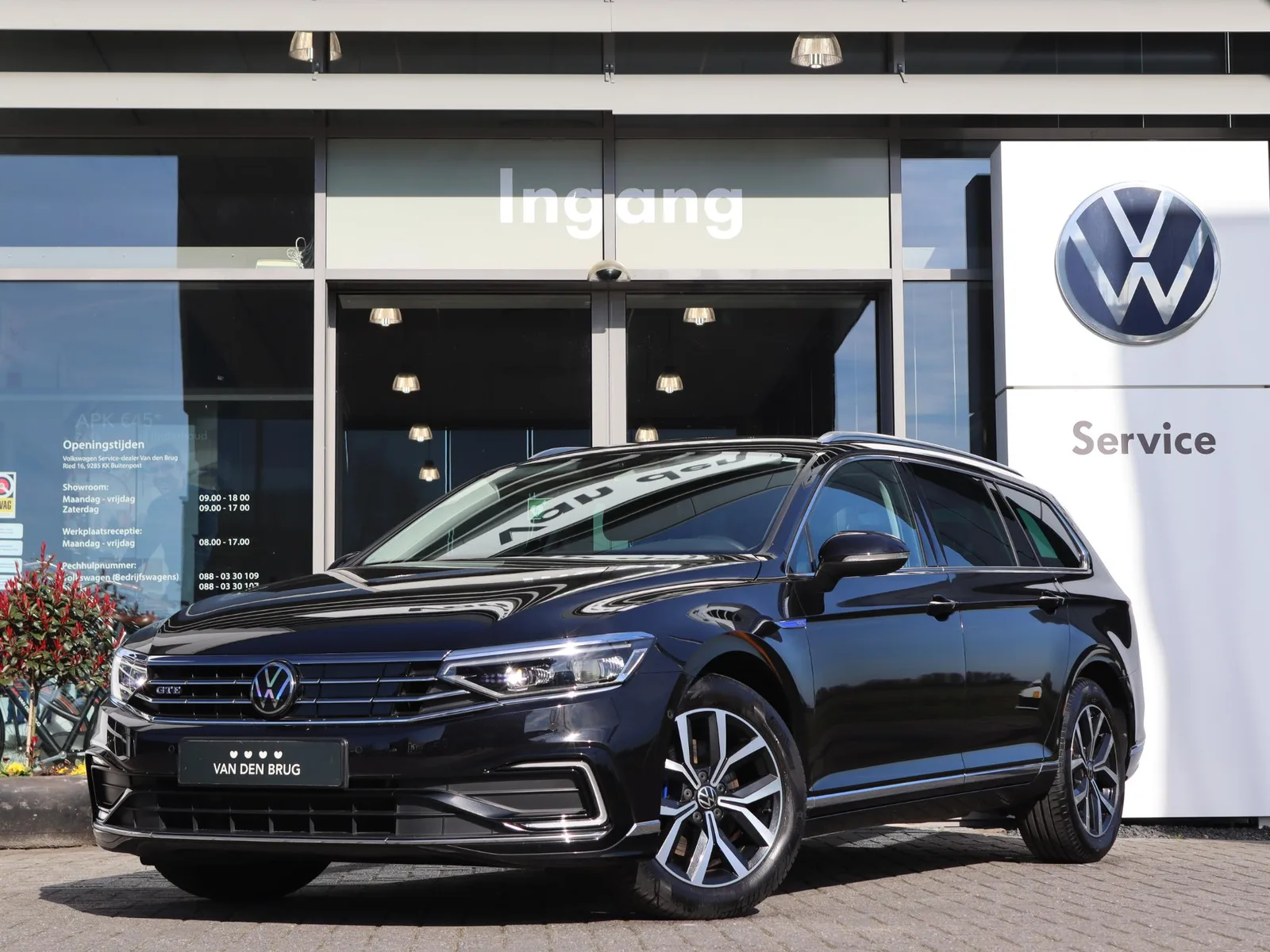 Volkswagen Passat (2022) — foto 1