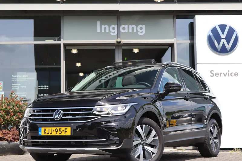 Volkswagen Tiguan (2022)