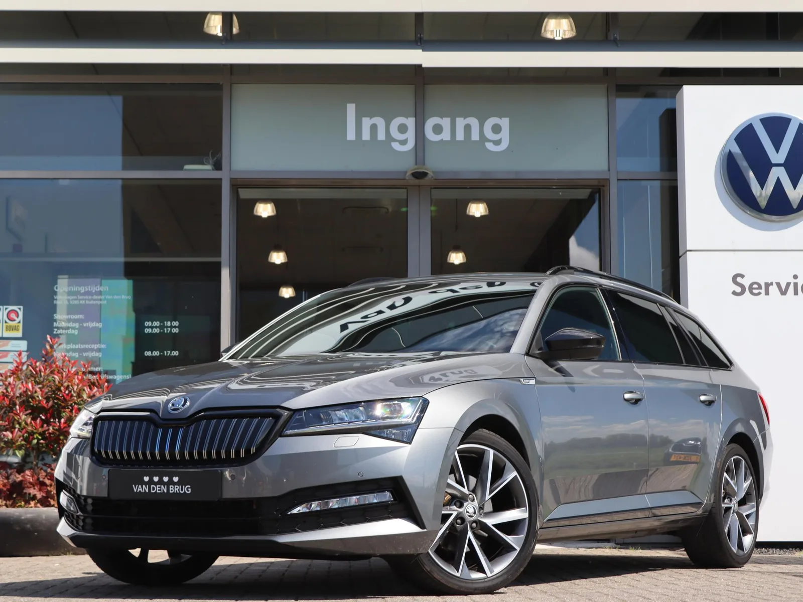 Škoda Superb (2023) — foto 1