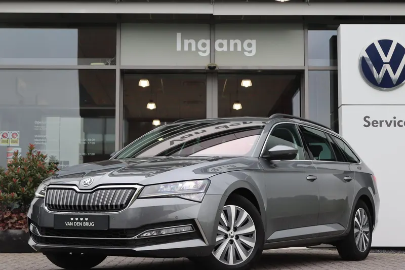 Škoda Superb (2022)
