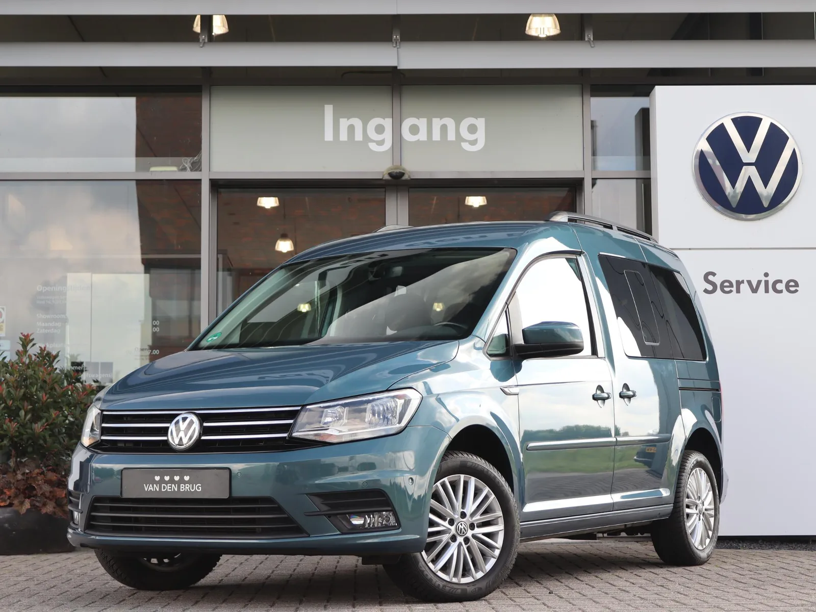 Volkswagen Caddy (2016) — foto 1