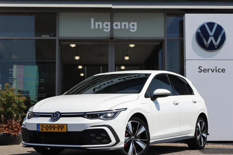 Volkswagen Golf (2022)