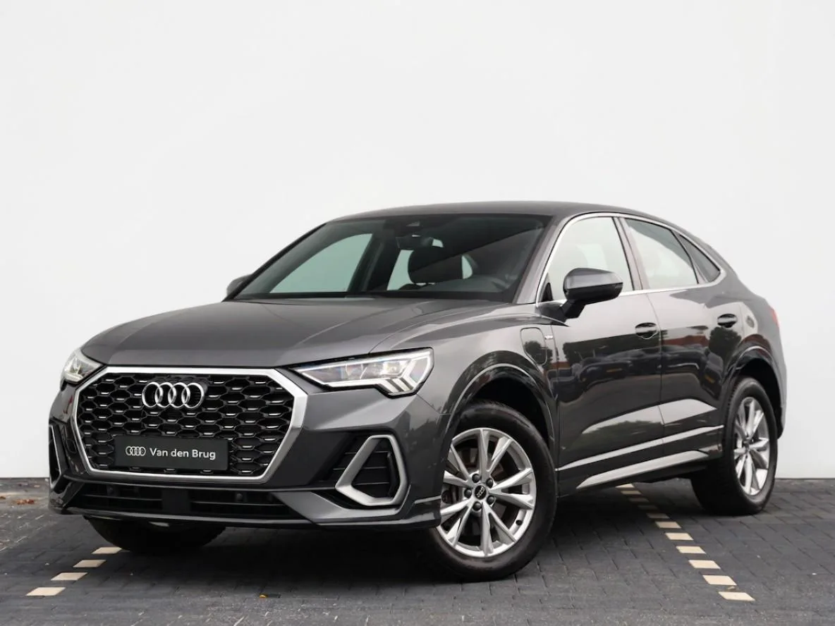 Audi Q3 (2022) — foto 1