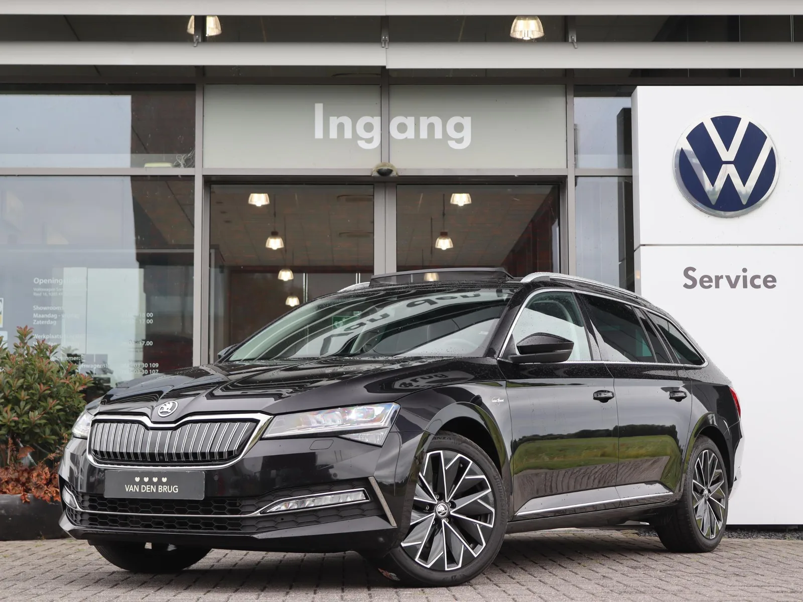 Škoda Superb (2023) — foto 1