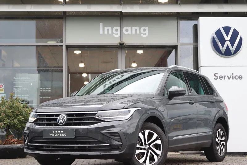 Volkswagen Tiguan (2022)