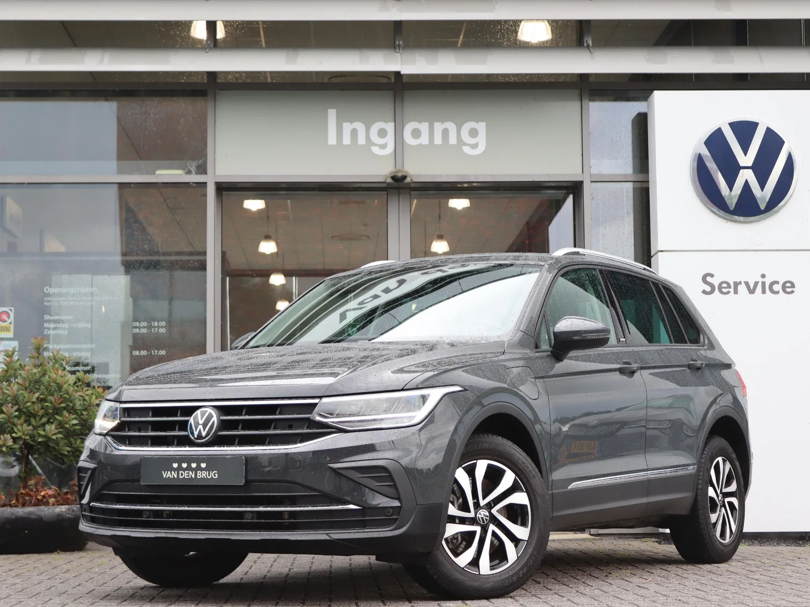 Volkswagen Tiguan (2022) — foto 1