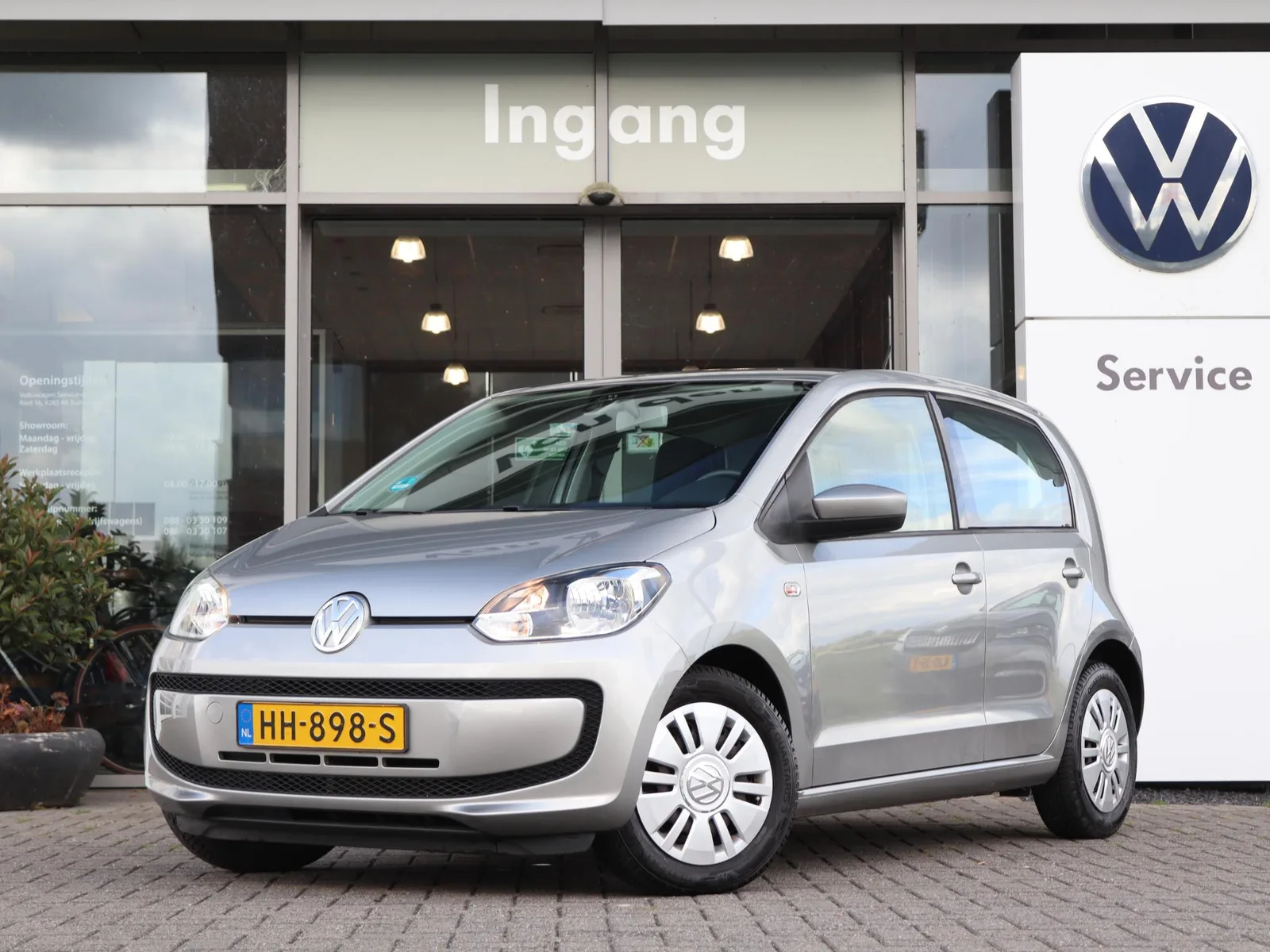 Volkswagen Up! (2015) — foto 1